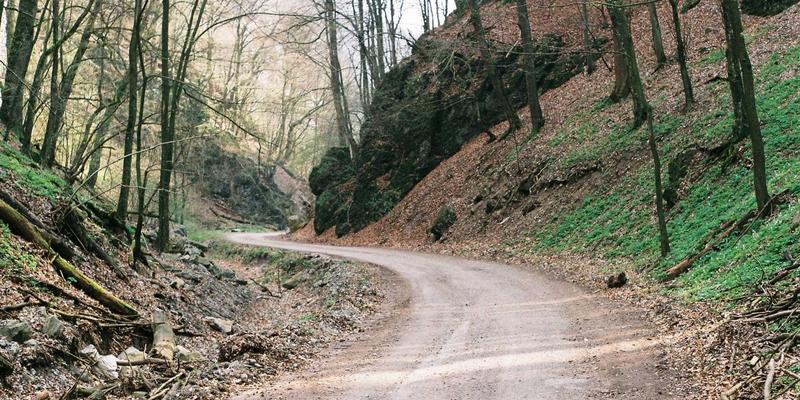 波西米亚风建筑摄影：黄昏时分捕捉明亮清晰外观的黄金法则